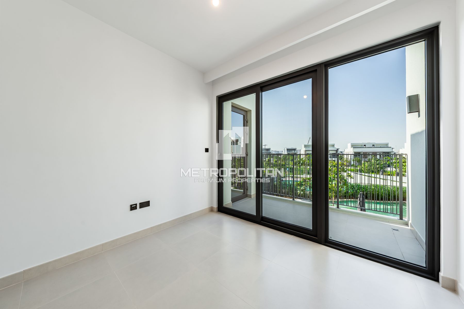 Upgraded | Pool And Park view | Single Row photo-25