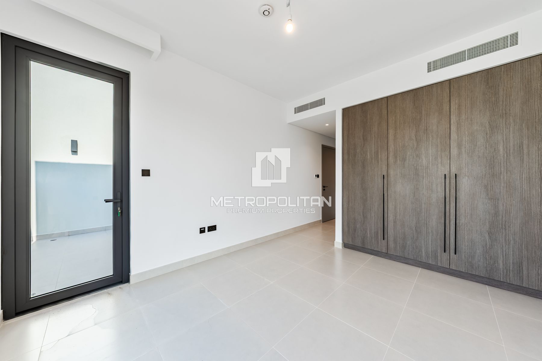 Upgraded | Pool And Park view | Single Row photo-43