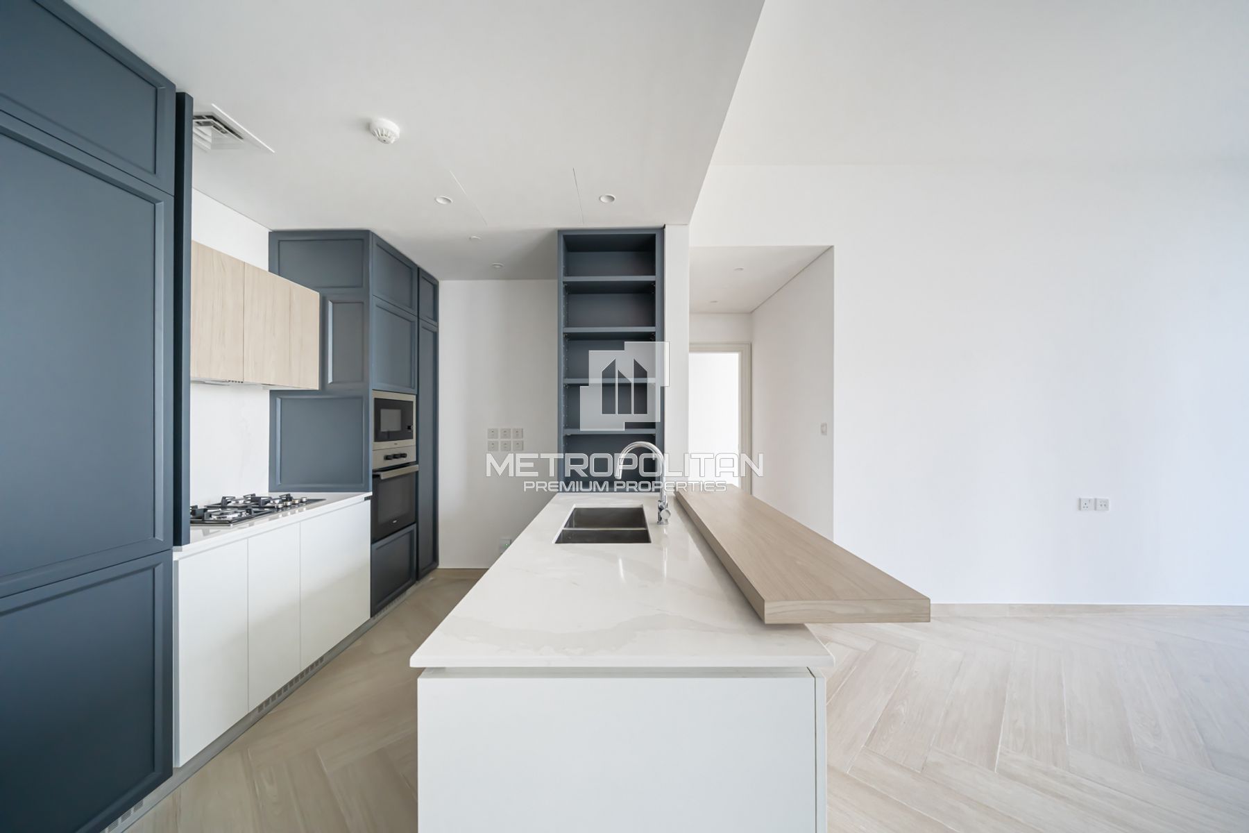 Fully Furnished and Upgraded | High Floor photo-6