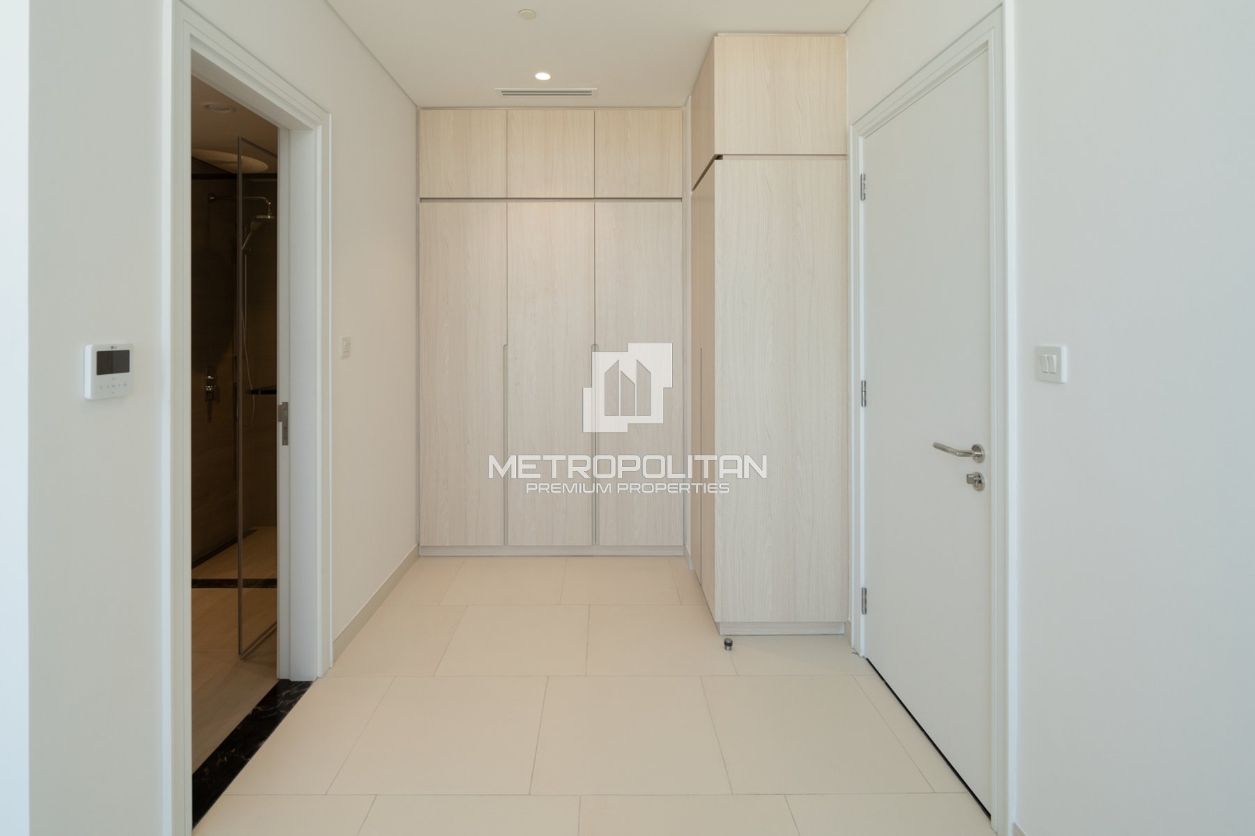 Fully Furnished and Upgraded | High Floor photo-8