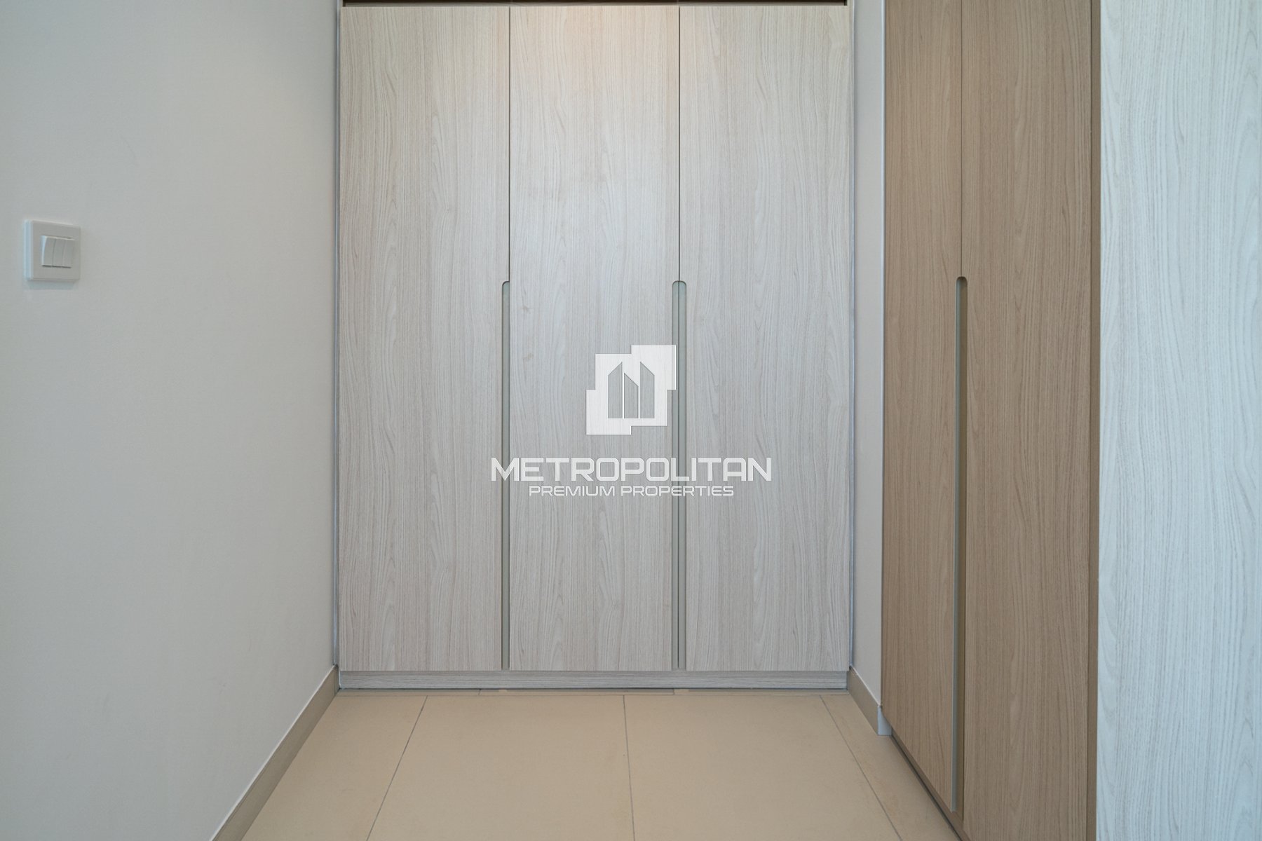 Fully Furnished and Upgraded | High Floor photo-12