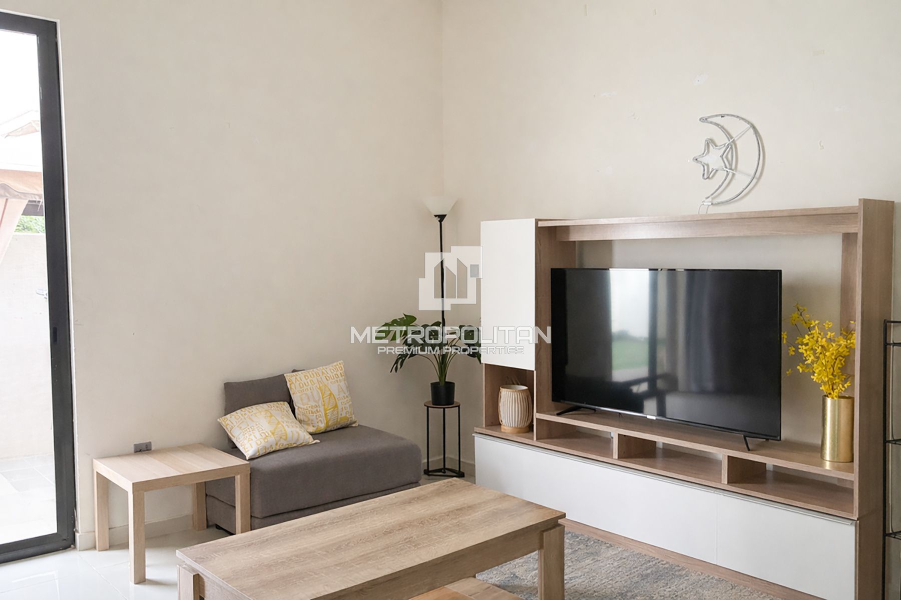 R2EM | Rented | Unfurnished | Back To Back photo-4