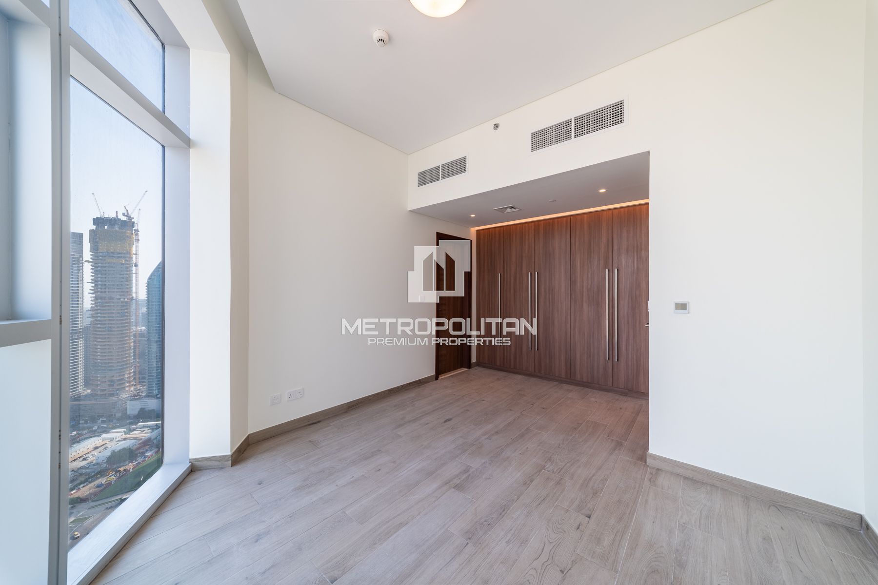 4-комнатная квартира на продажу в Downtown Dubai – MPS-44164 photo-14