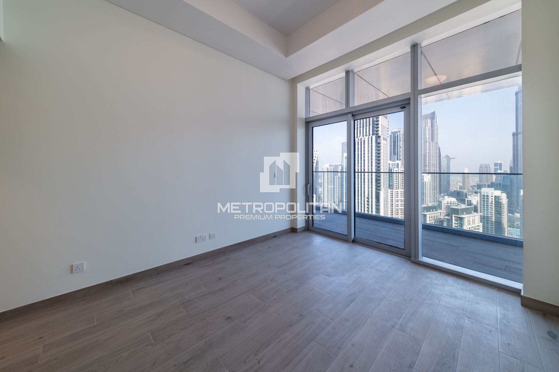 4-комнатная квартира на продажу в Downtown Dubai – MPS-44164 photo-15