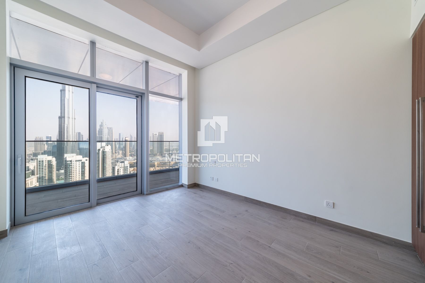 4-комнатная квартира на продажу в Downtown Dubai – MPS-44164 photo-16