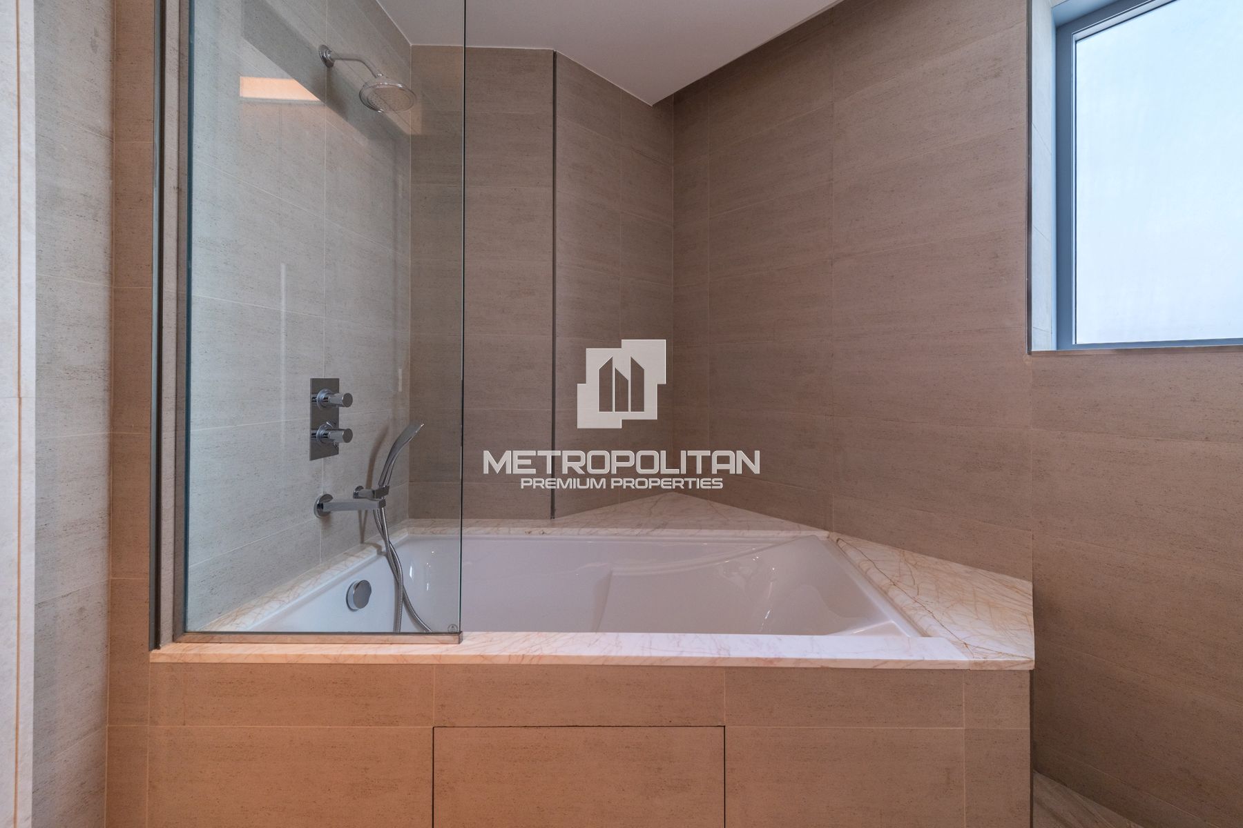 4-комнатная квартира на продажу в Downtown Dubai – MPS-44164 photo-18