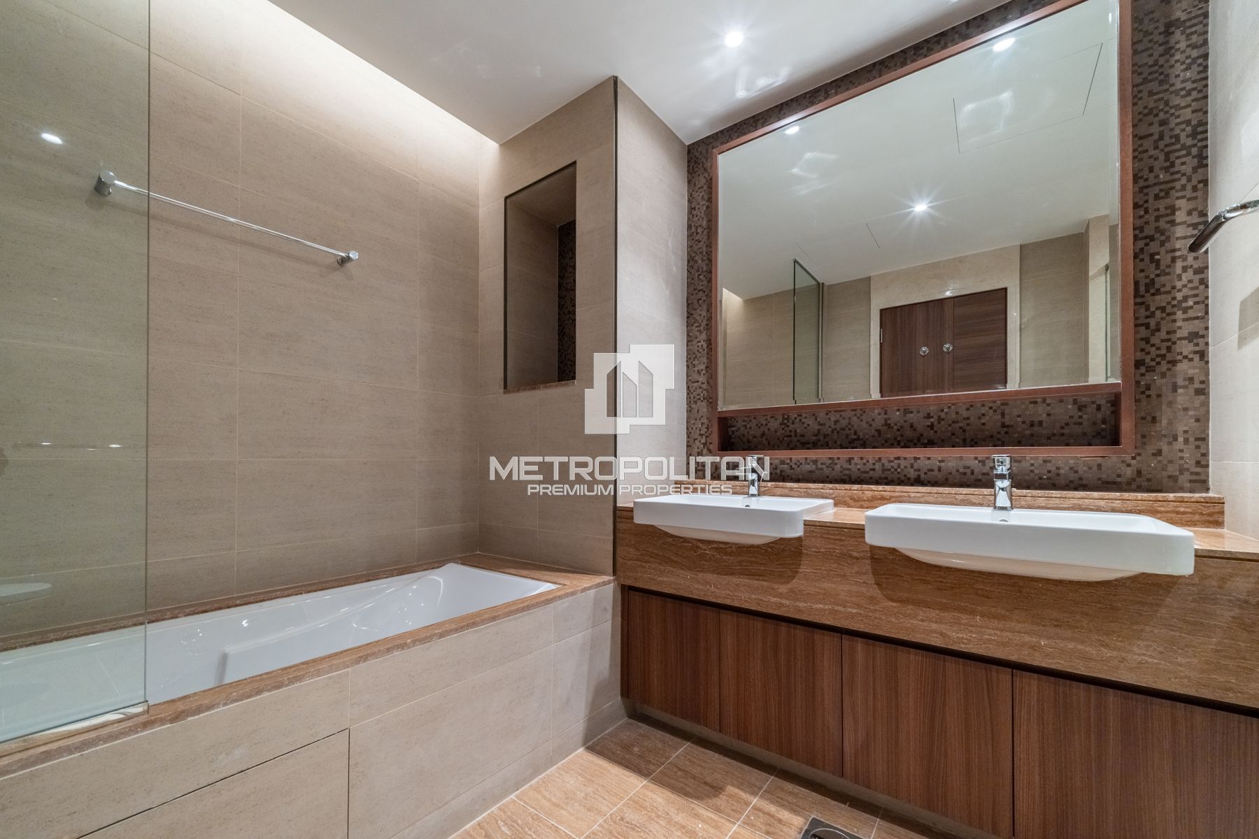 4-комнатная квартира на продажу в Downtown Dubai – MPS-44164 photo-26