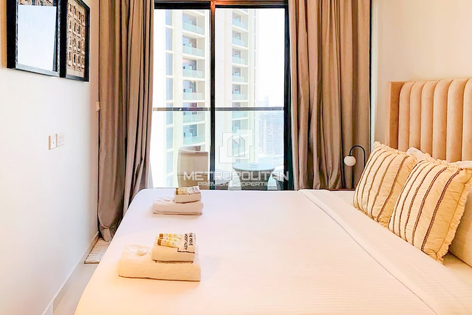 2 Bed | High Floor | Vacant | Canal View