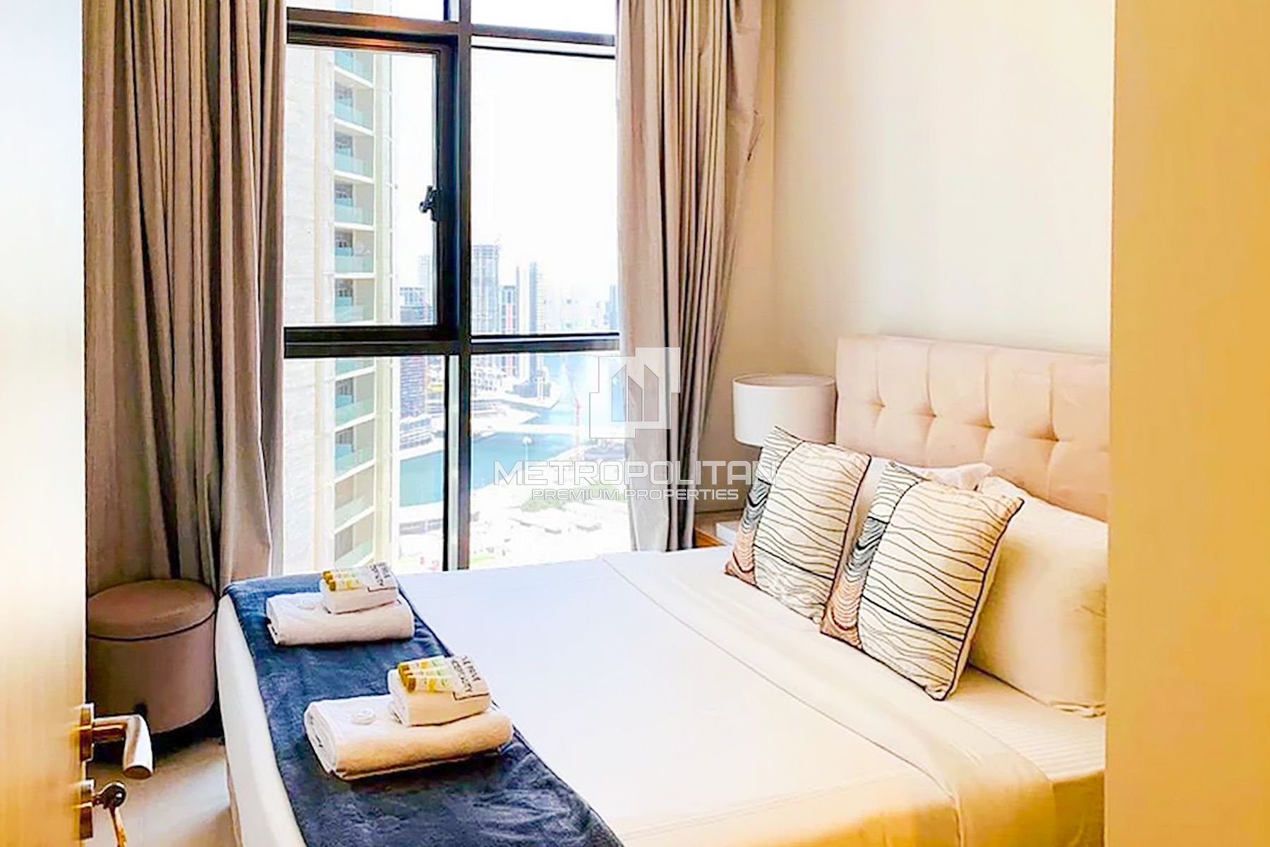 2 Bed | High Floor | Vacant | Canal View photo-2