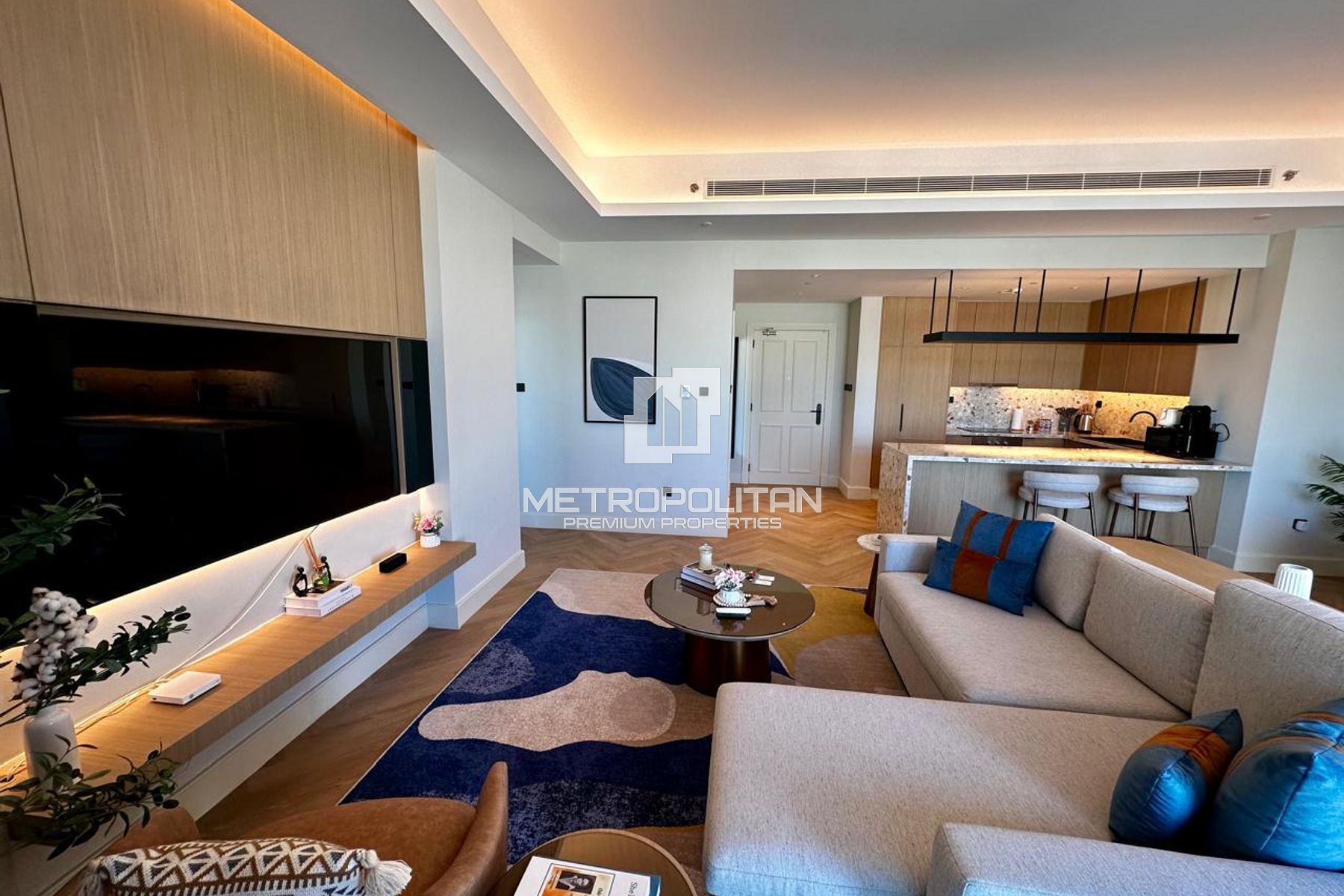 Vacant | Luxurious | Hotel Style | Three Towers