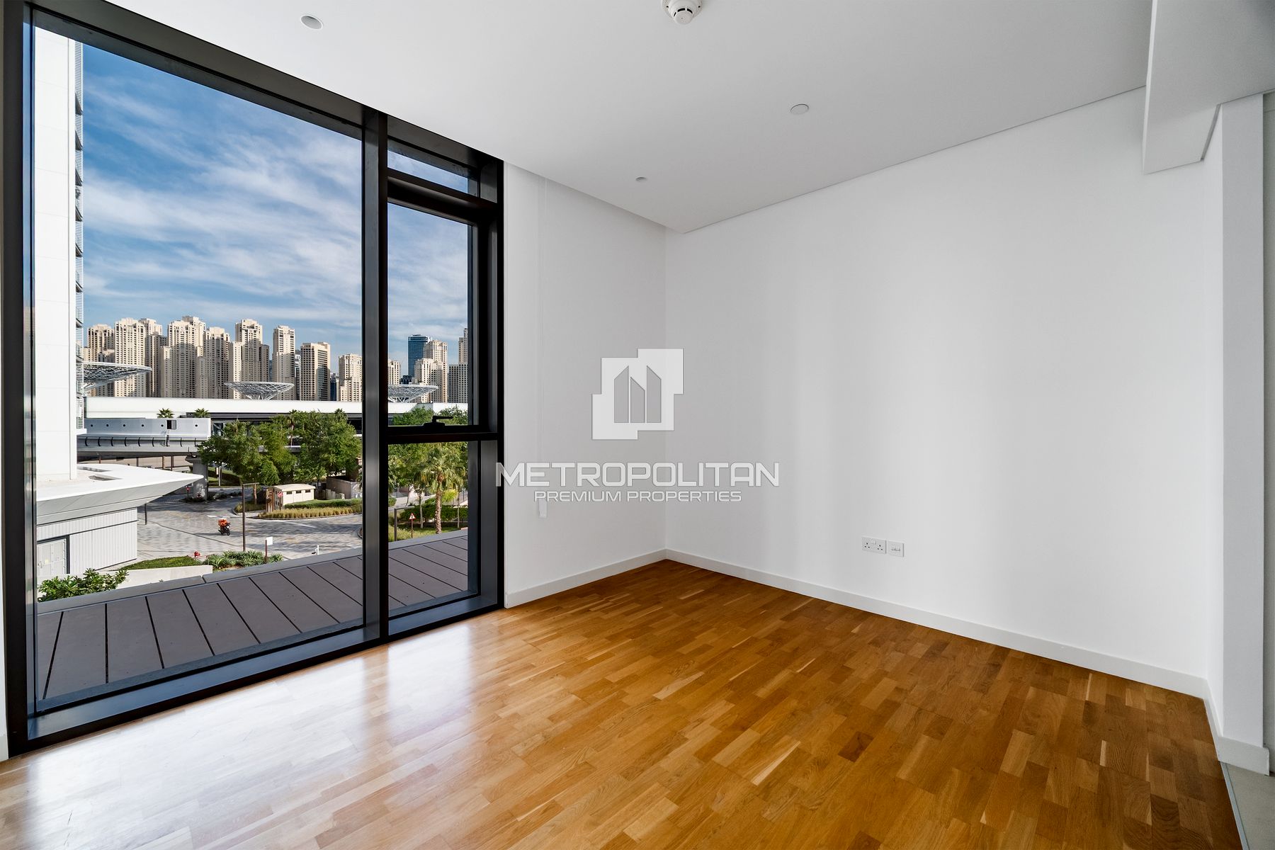 Park and Sea Views| Large Layout | Excellent Price