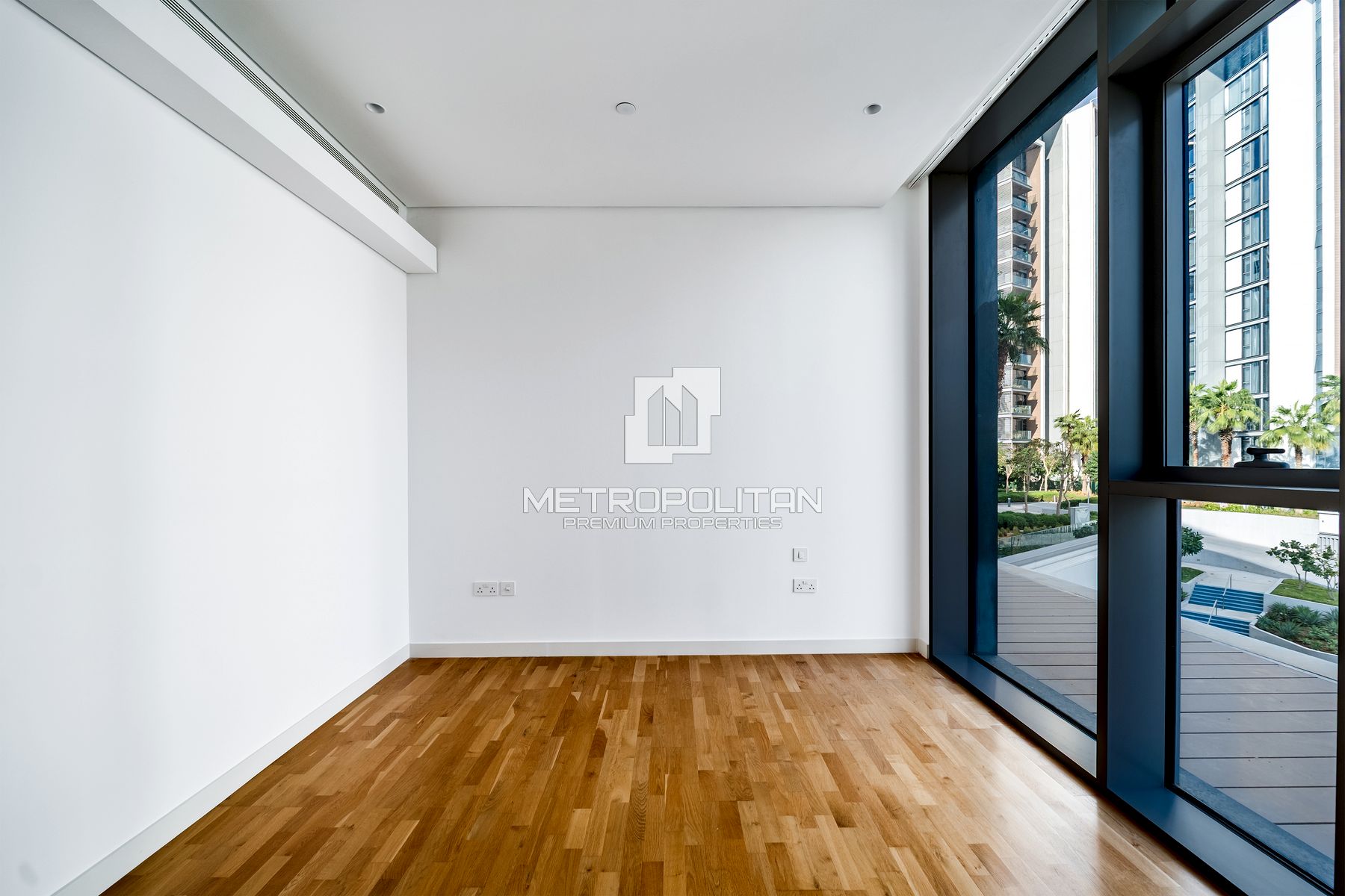 Park and Sea Views| Large Layout | Excellent Price