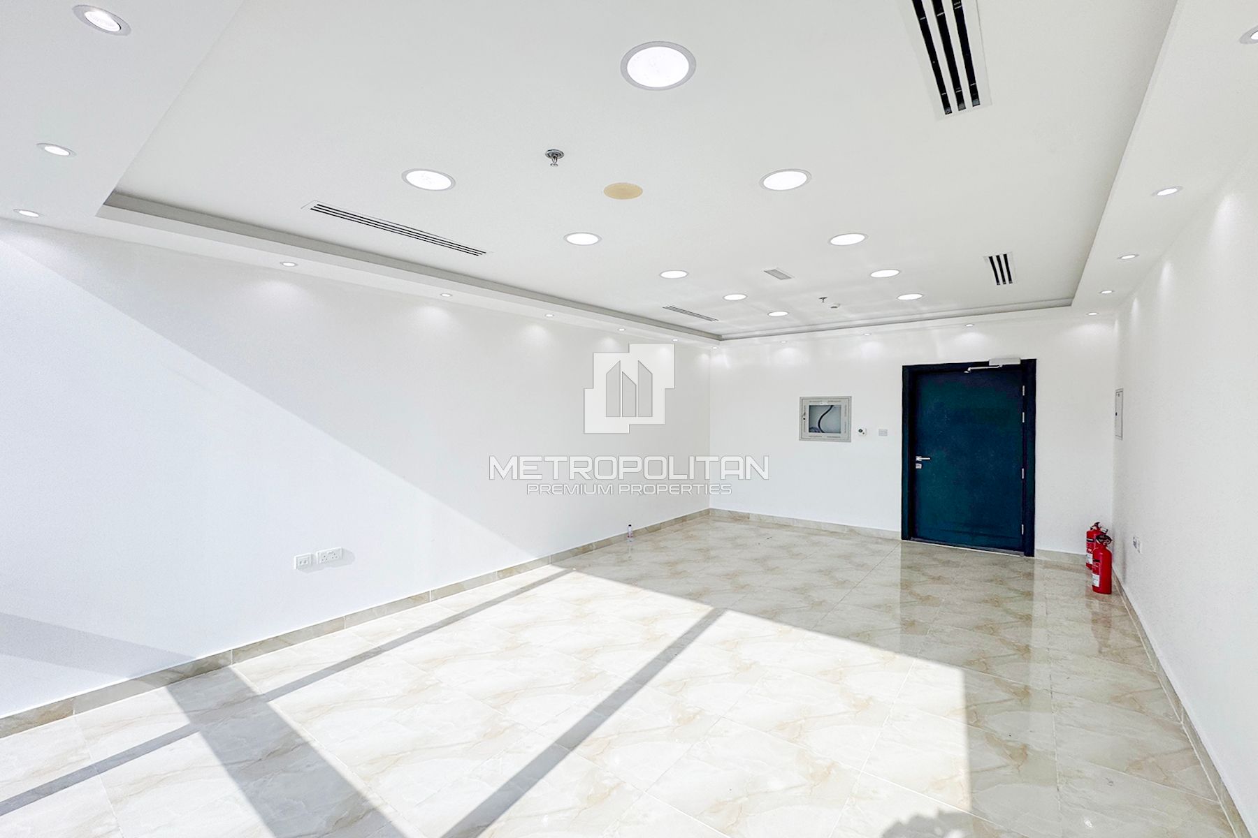 Image - Tamani Art Tower, Business Bay, Dubai | Project - Office