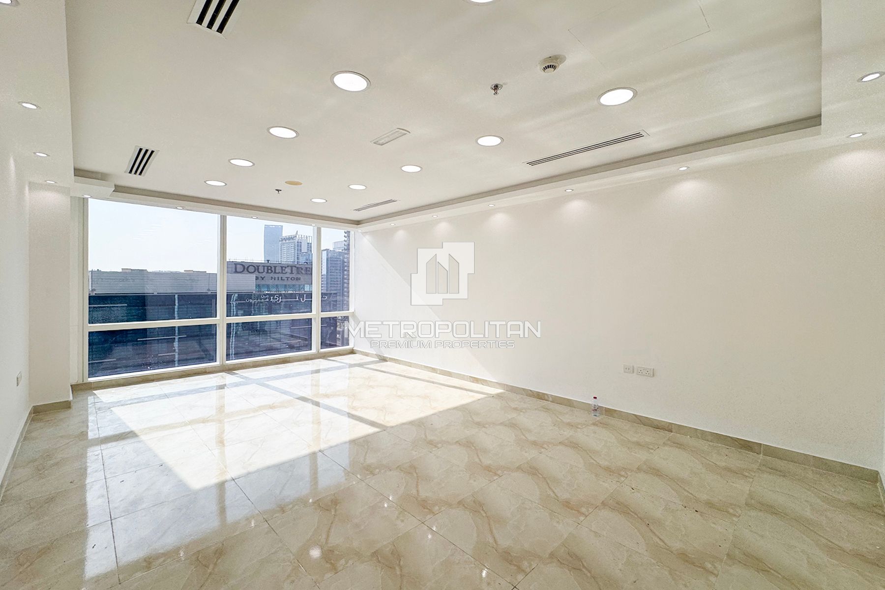Image - Tamani Art Tower, Business Bay, Dubai | Project - Office