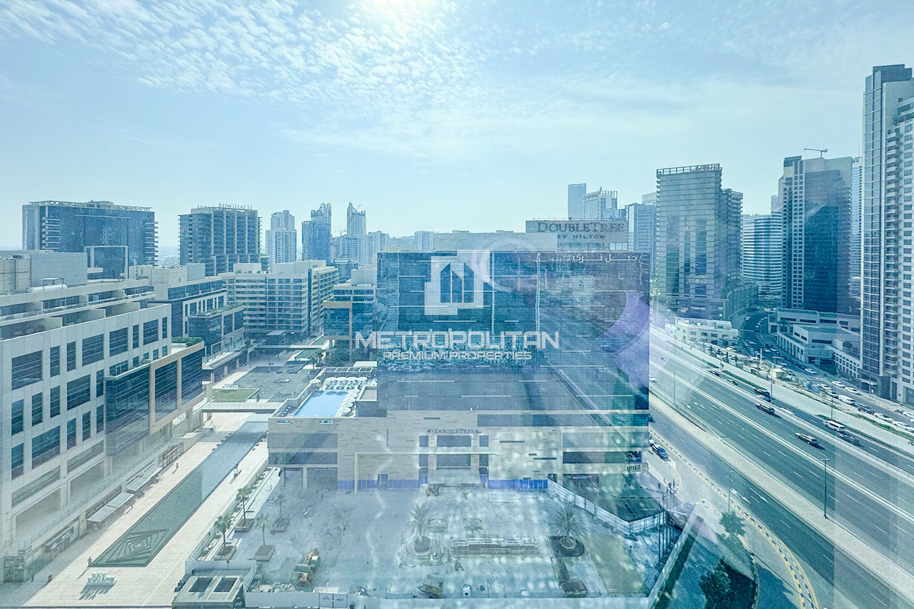 Image - Tamani Art Tower, Business Bay, Dubai | Project - Office