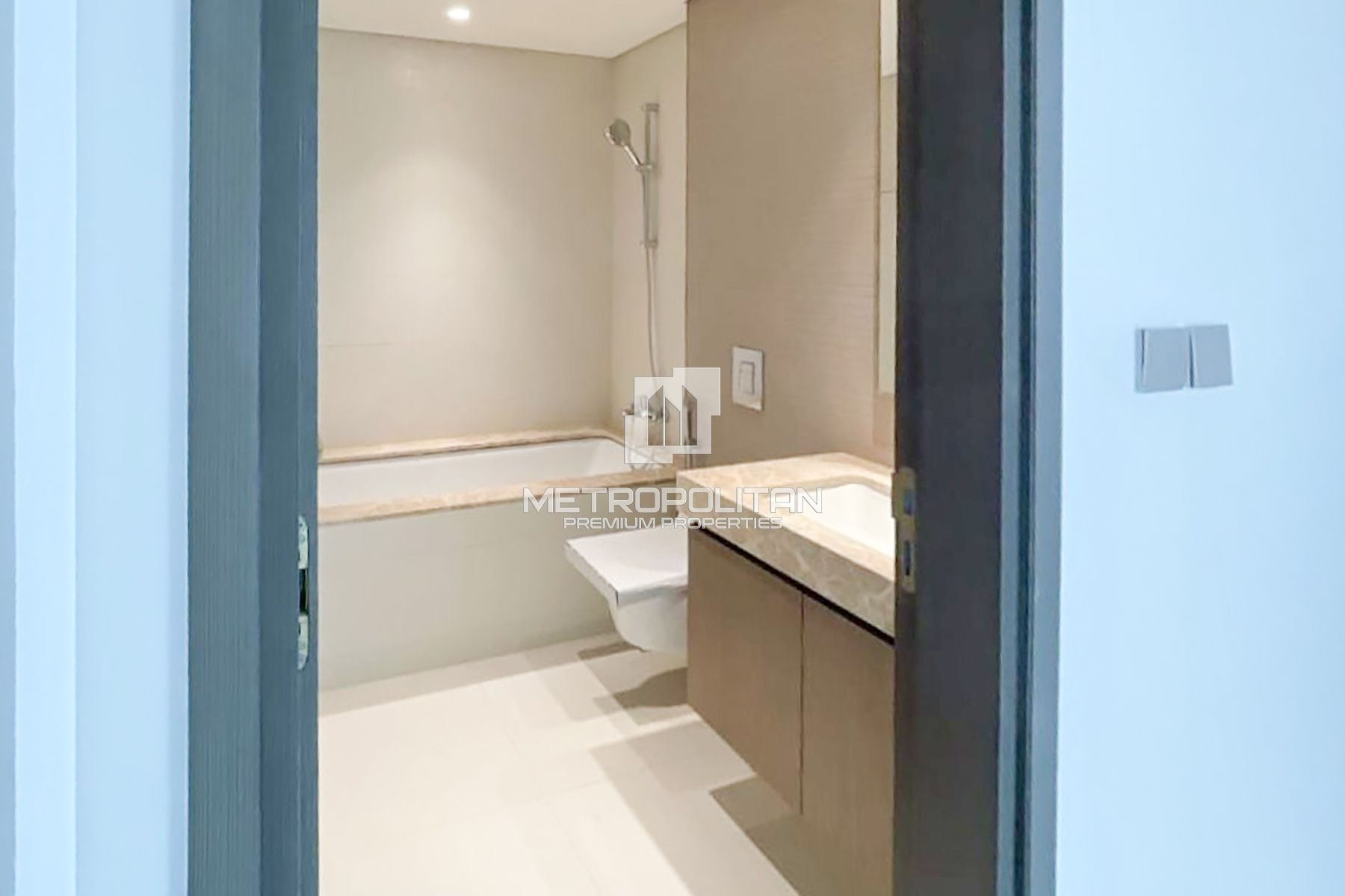 Image - Grand Bleu Tower 1, Dubai Harbour, Dubai | Project - Apartment