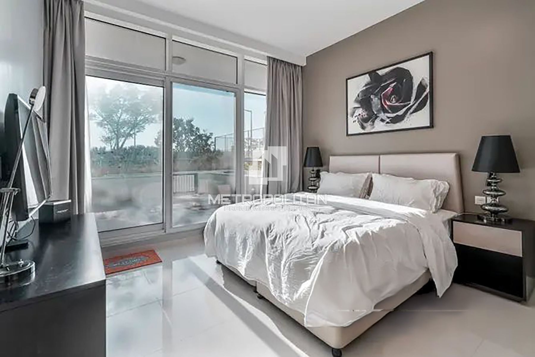 Investor Deal | Fully Furnished | Prime Area photo-1