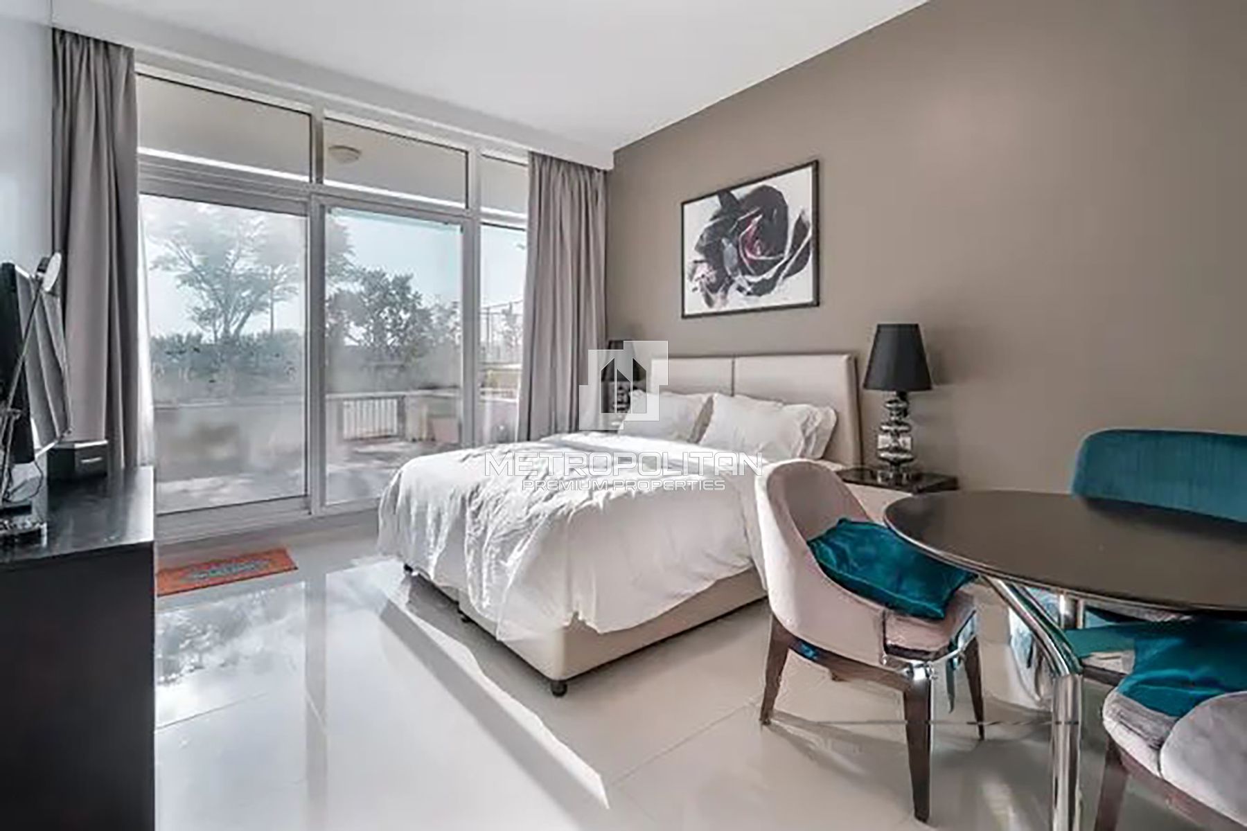 Investor Deal | Fully Furnished | Prime Area photo-4