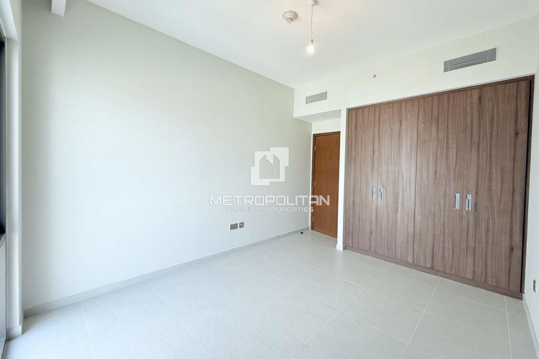 Vacant | High Floor | Prime Location photo-3