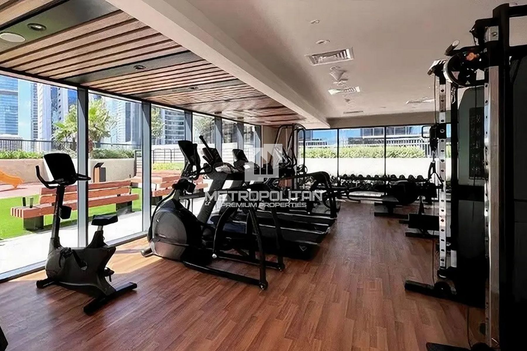 Stunning Canal View | Mid-Floor 1-Bed | High ROI photo-29