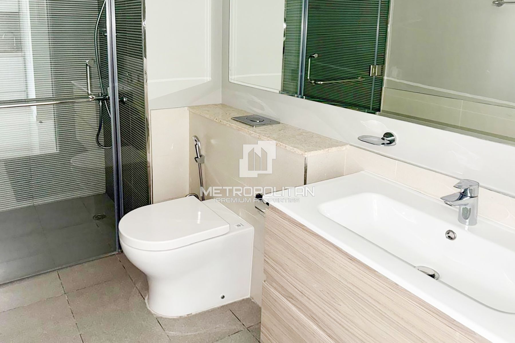 Stunning Canal View | Mid-Floor 1-Bed | High ROI photo-7