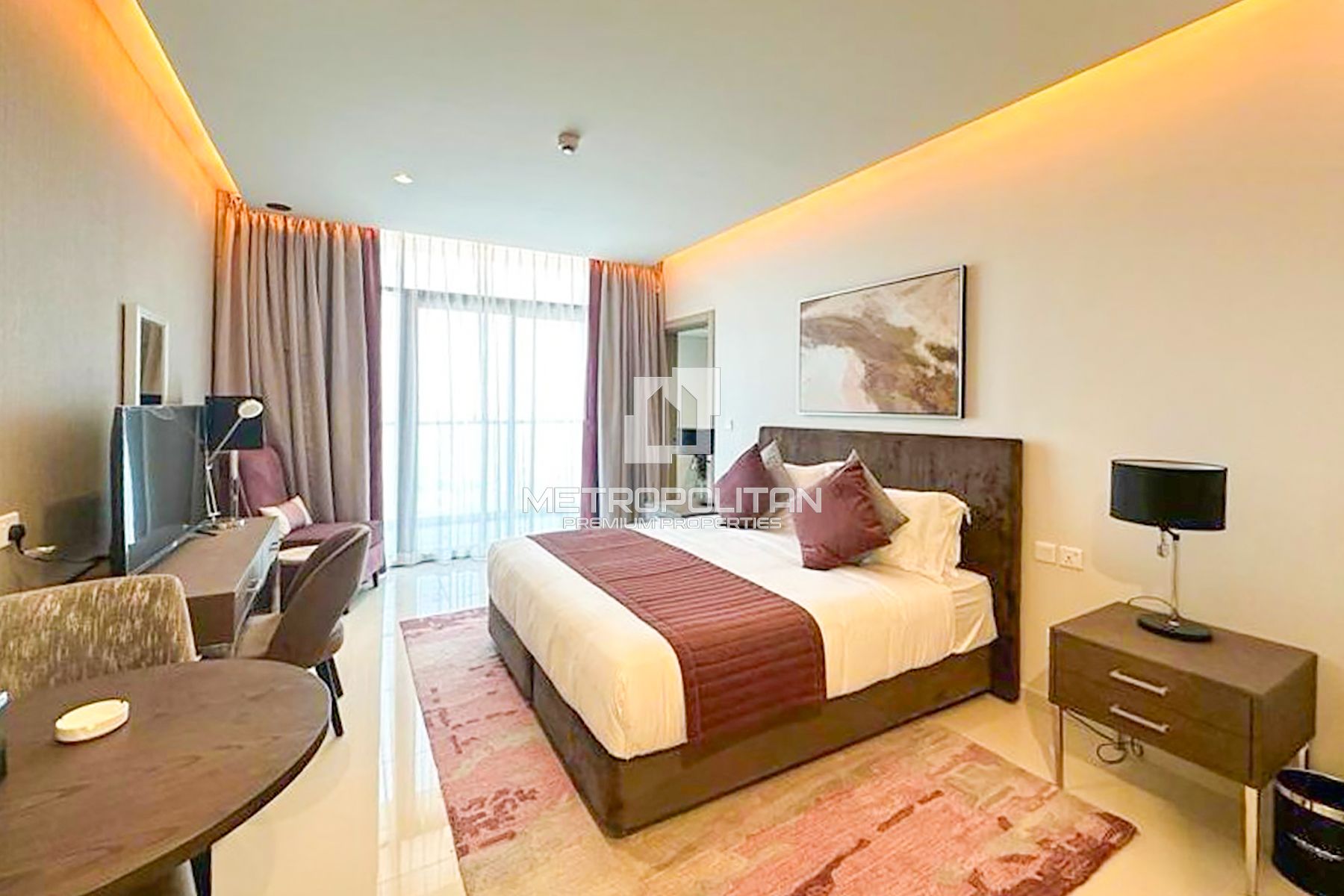 Luxury Furnished Studio | High Floor | Canal Views photo-0