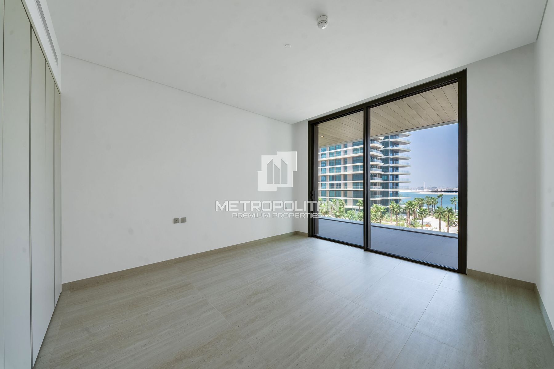 Luxurious Apartment | Prime Location | High ROI