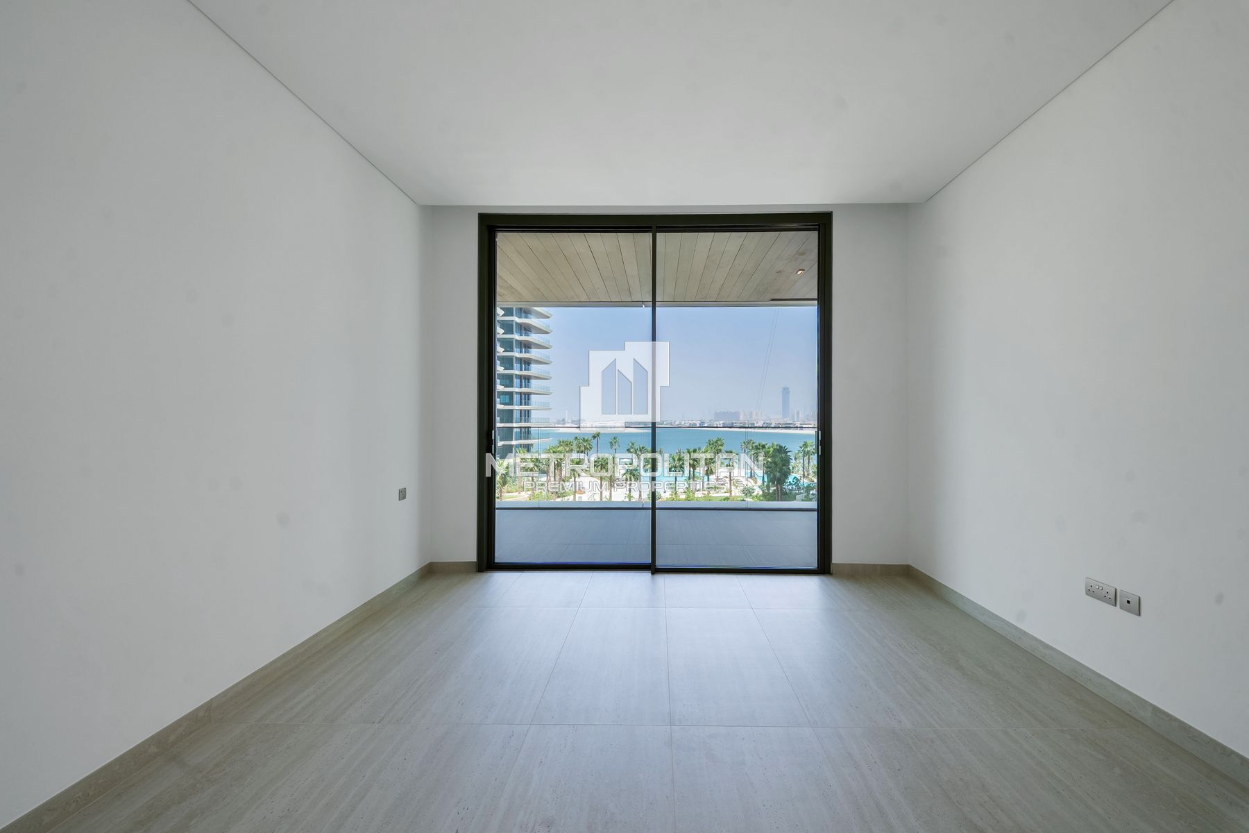 Luxurious Apartment | Prime Location | High ROI
