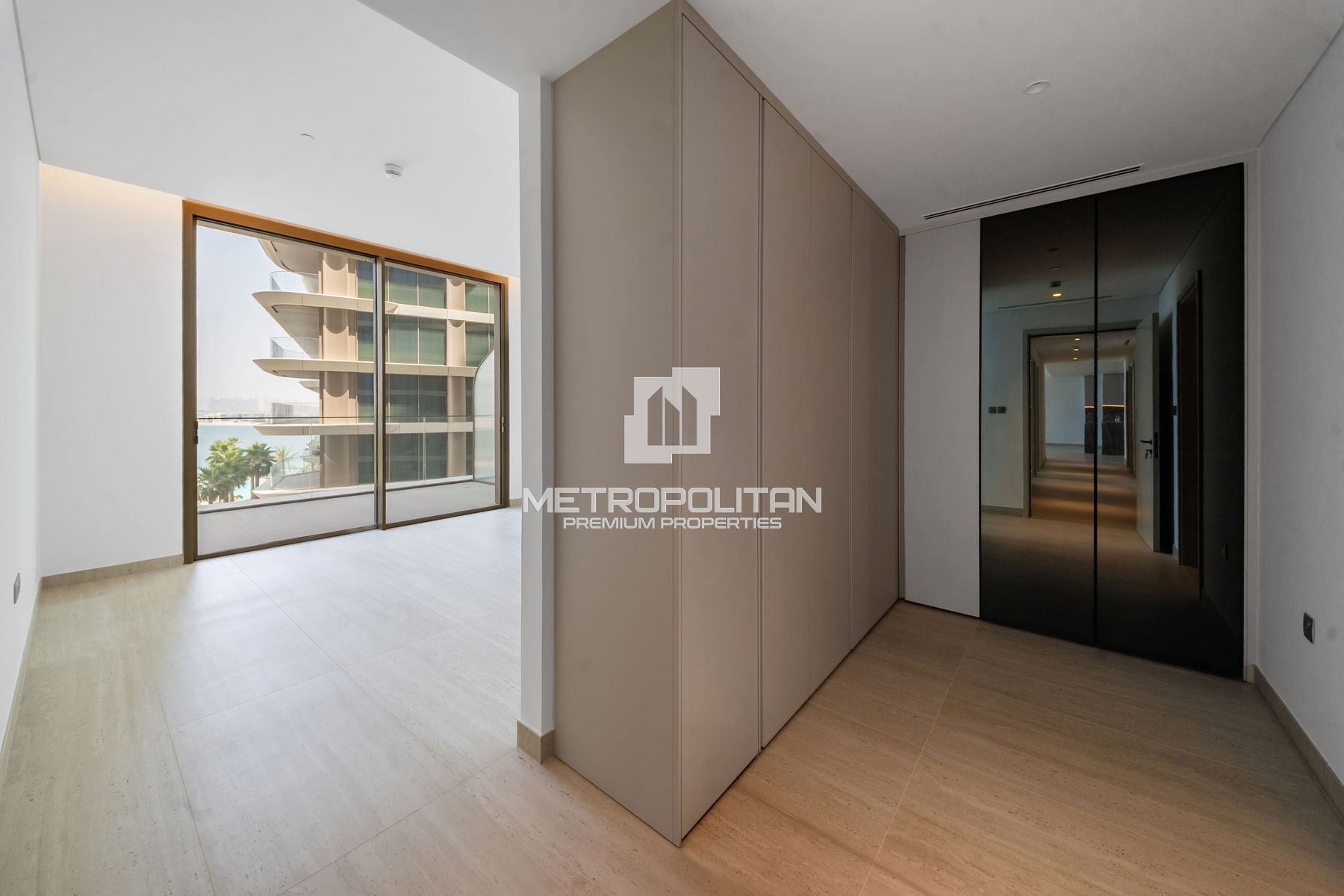 Luxurious Apartment | Prime Location | High ROI