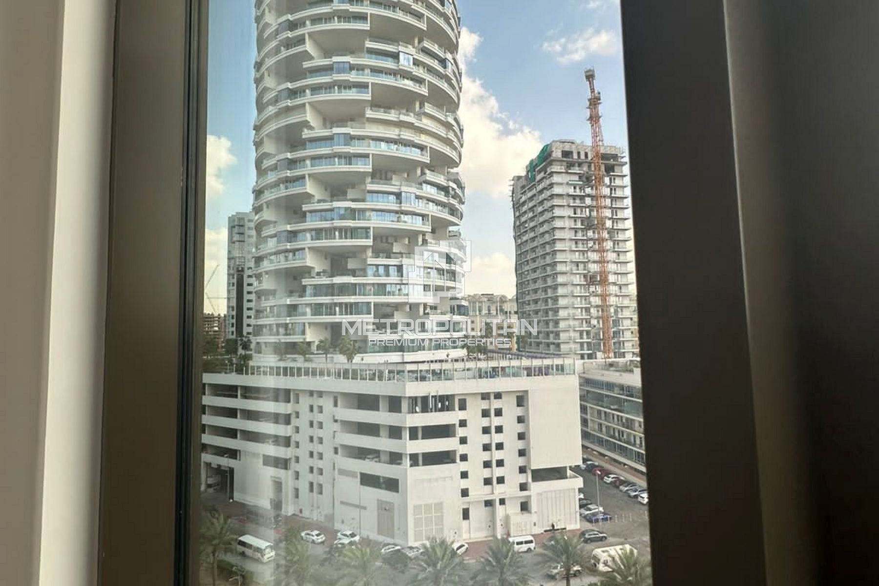 Corner Unit | Park Views | All En suite Bathrooms photo-4