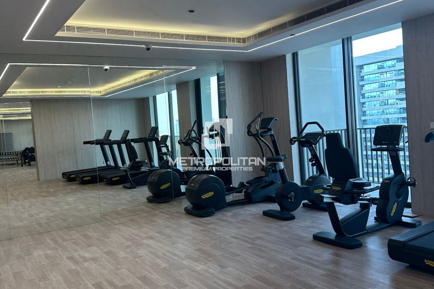 Corner Unit | Park Views | All En suite Bathrooms photo-5