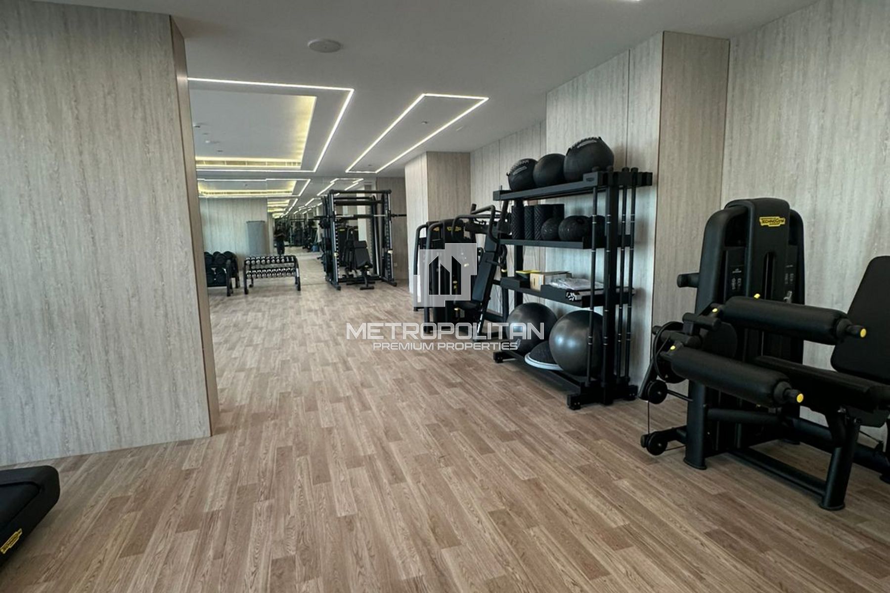 Corner Unit | Park Views | All En suite Bathrooms photo-7