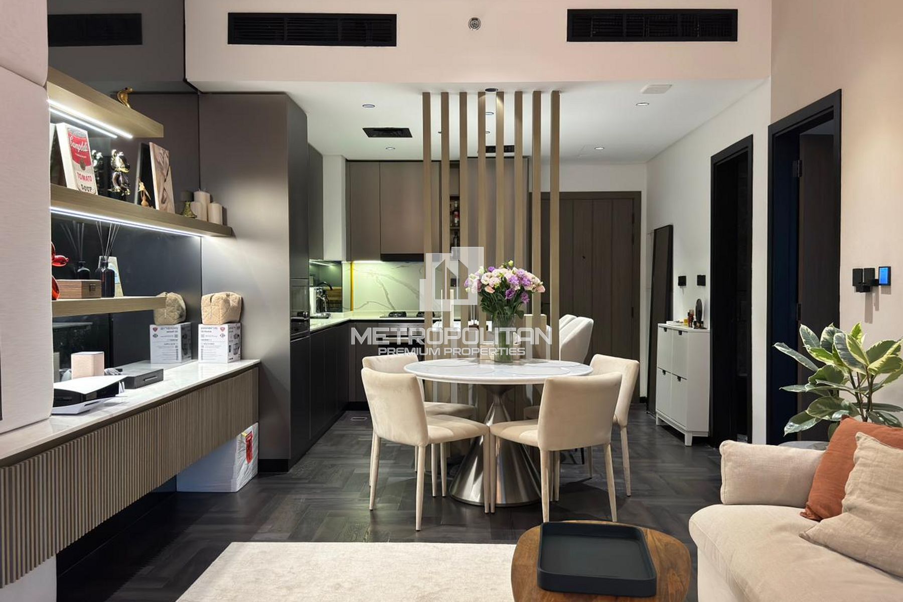 Fully Furnished | Prime Location| Pool View photo-2