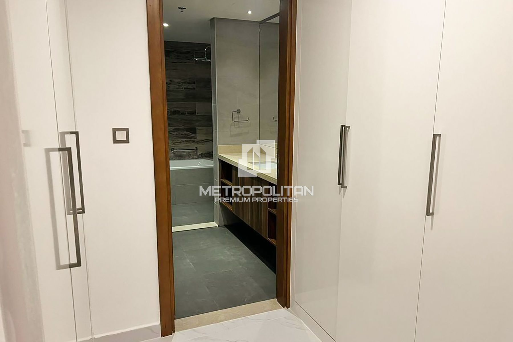 Image - Azizi Mina, Palm Jumeirah, Dubai | Project - Apartment