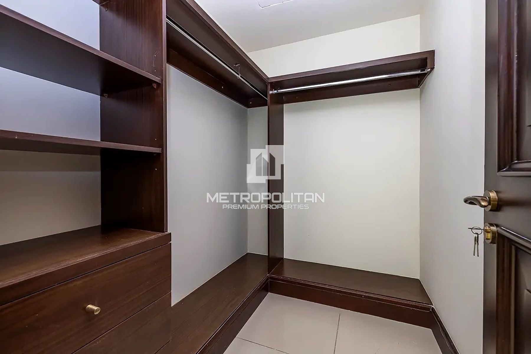 3BR Duplex PH | Unfurnished | Motivated Seller