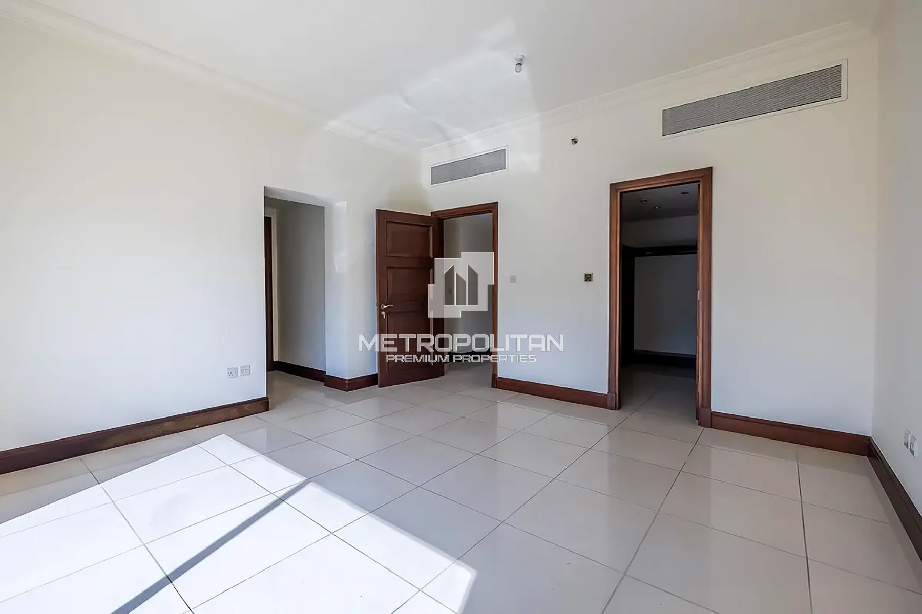 3BR Duplex PH | Unfurnished | Motivated Seller