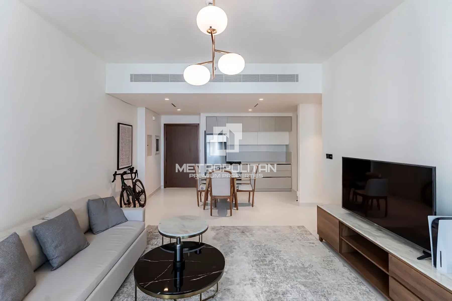 Palm and Marina View I Vacant I Furnished By Emaar photo-4