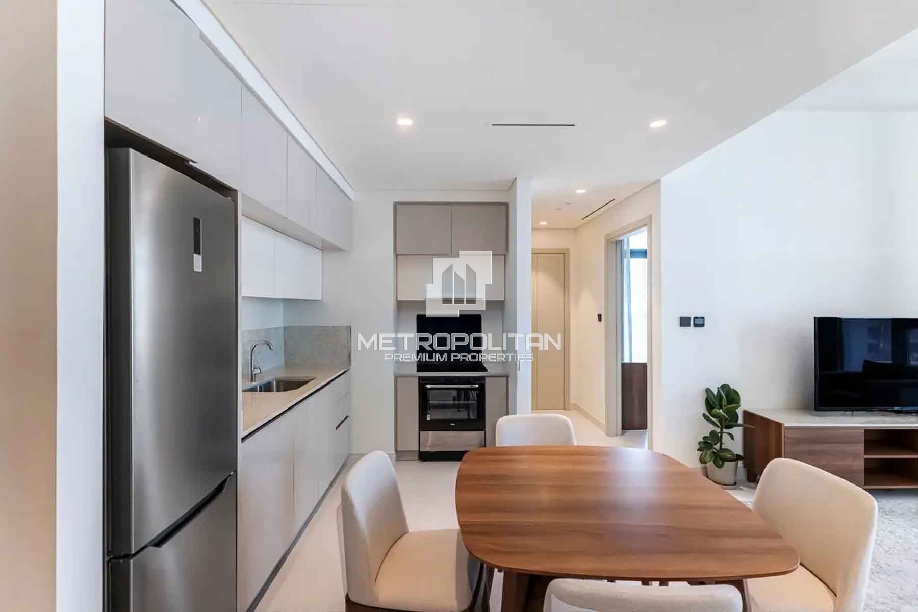 Palm and Marina View I Vacant I Furnished By Emaar photo-5