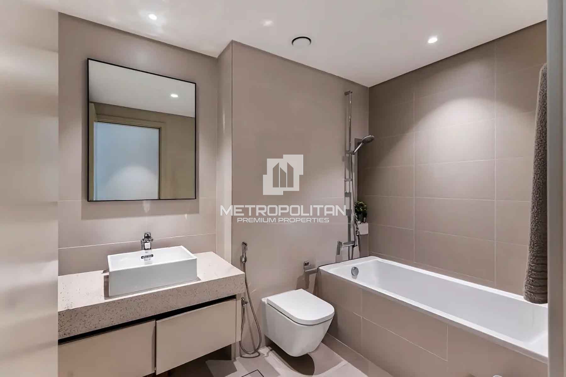 Palm and Marina View I Vacant I Furnished By Emaar photo-7