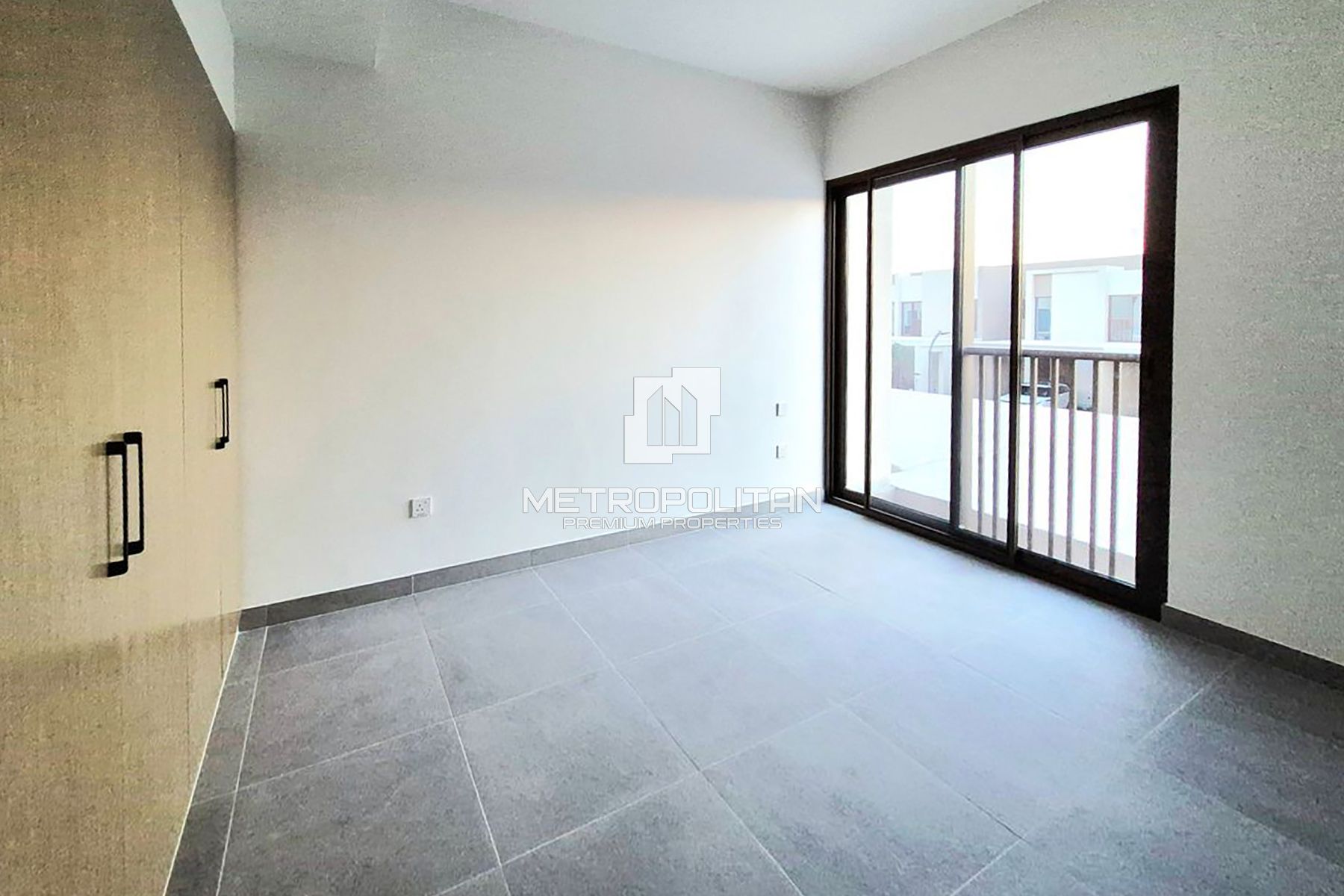 Large Corner Plot | Brand New | Ready to Move in photo-17