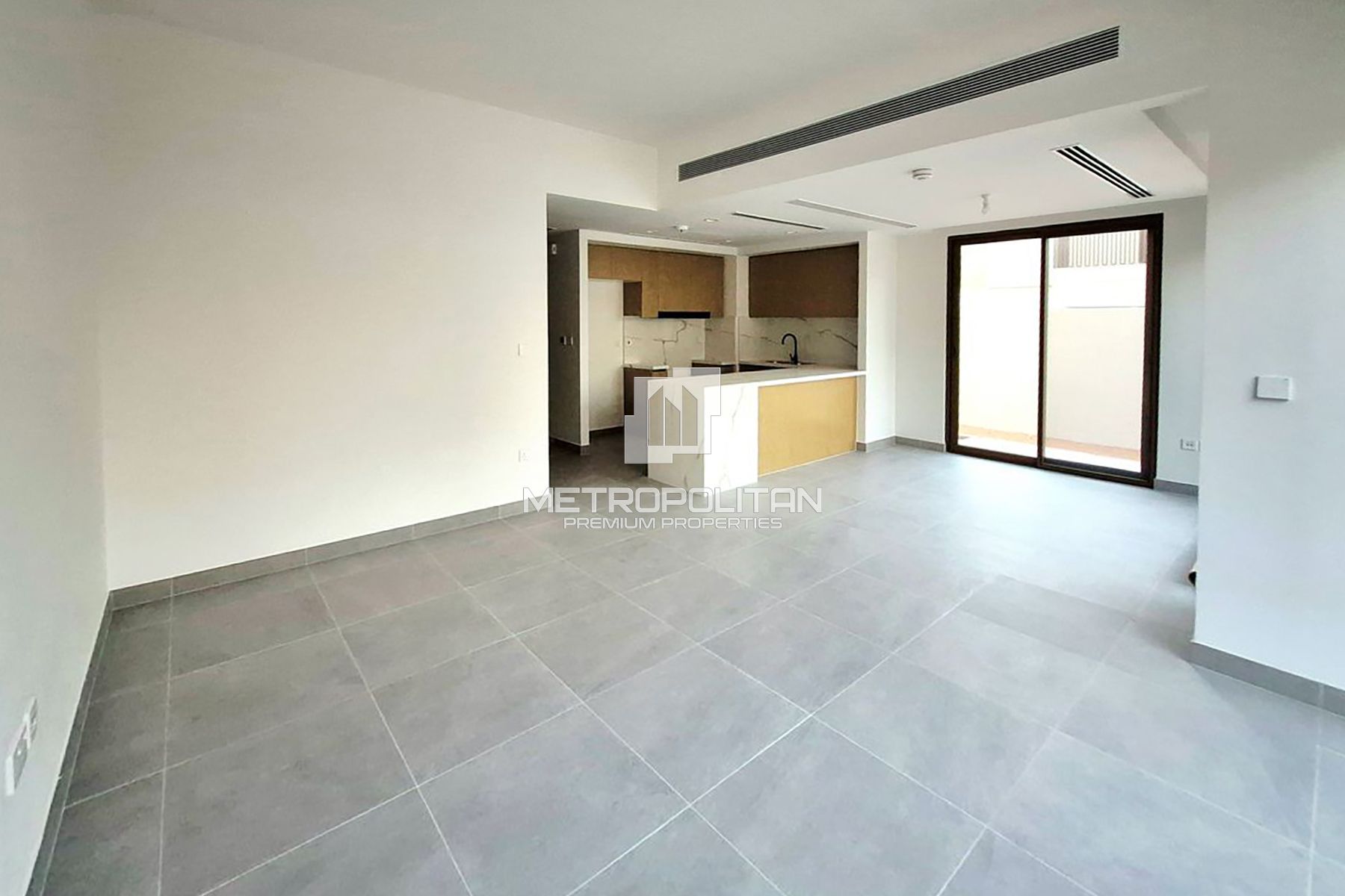 Large Corner Plot | Brand New | Ready to Move in photo-4