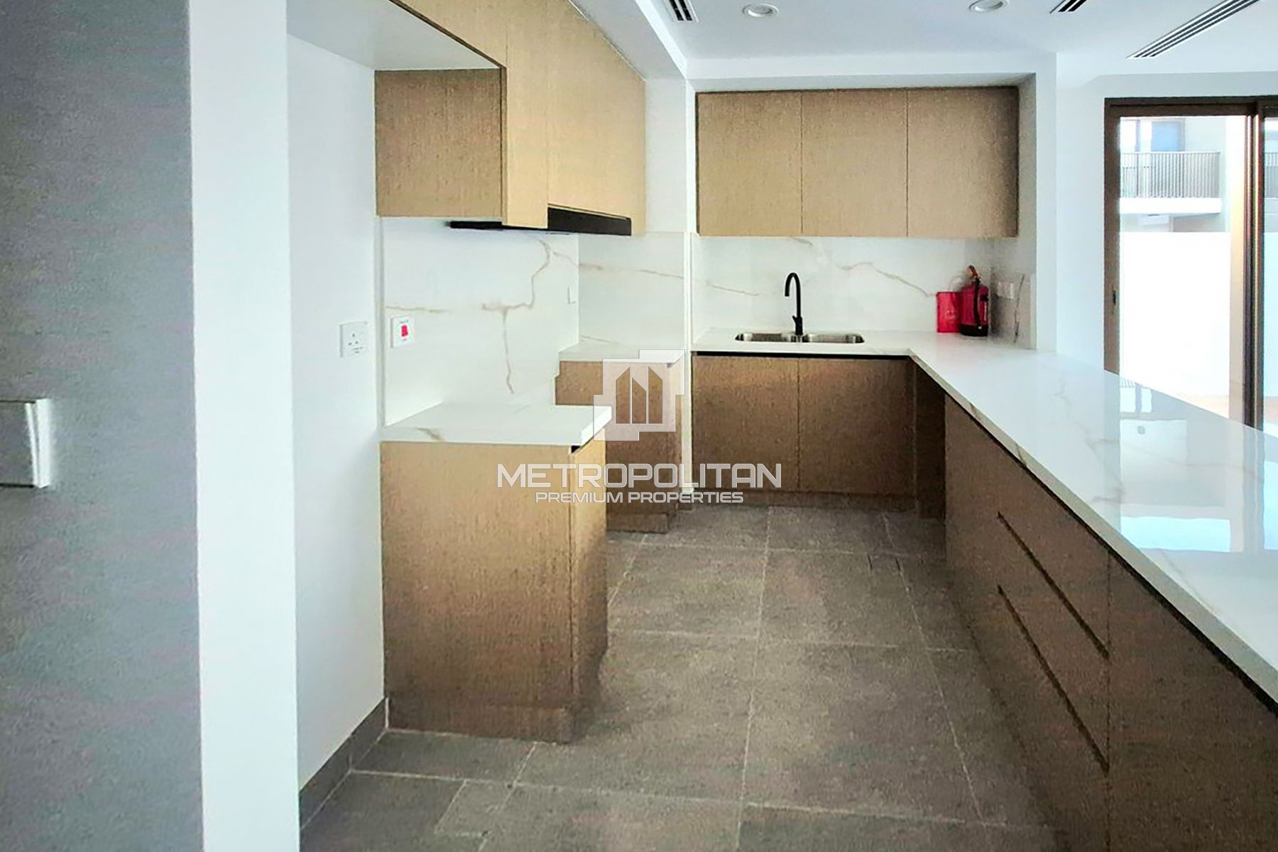 Large Corner Plot | Brand New | Ready to Move in photo-8