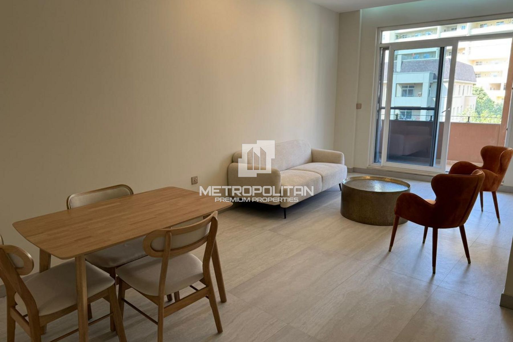 Fully Upgraded 2 Bedrooms | Furnished | Ideal ROI photo-4