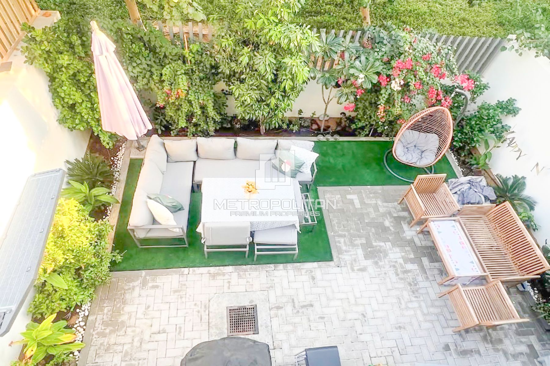 Spacious 4 Beds | Prime Location| Motivated Seller