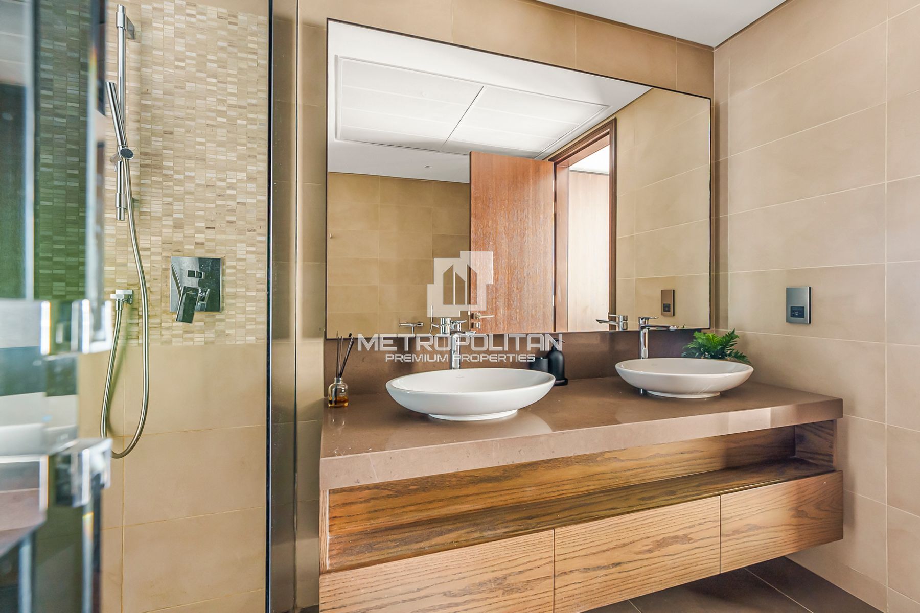 High Floor | Upgraded Unit | Spacious 1 Bed photo-14