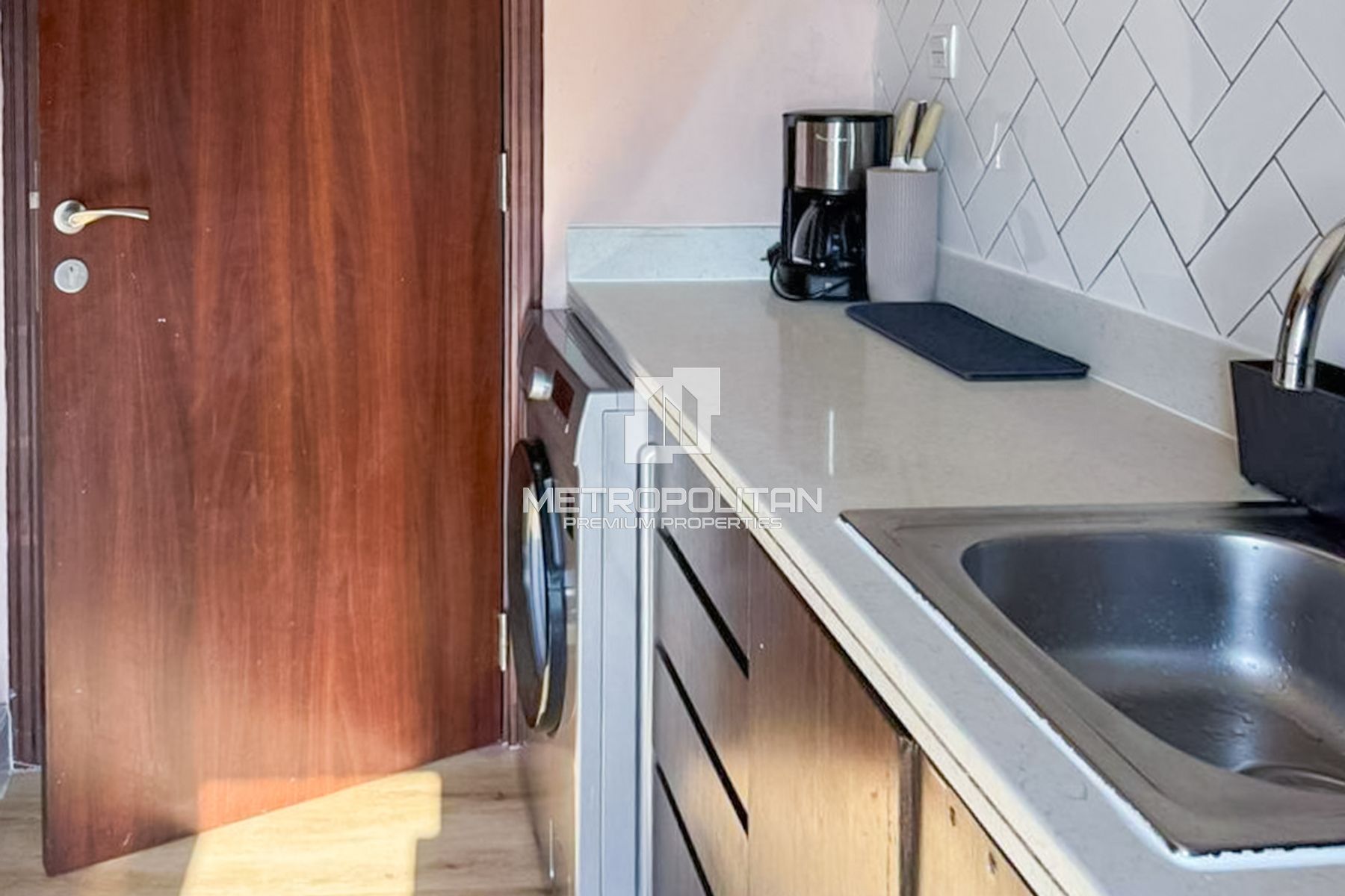 Upgraded | Large Layout | Vacant | Maids Room photo-17