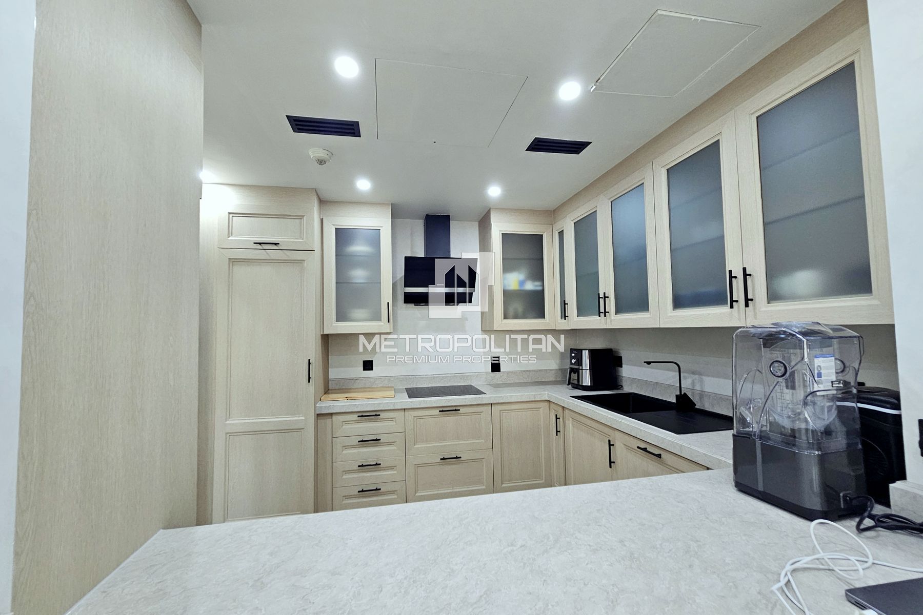 Full  Burj Views| Study Room| Fully Upgraded| VOT photo-4