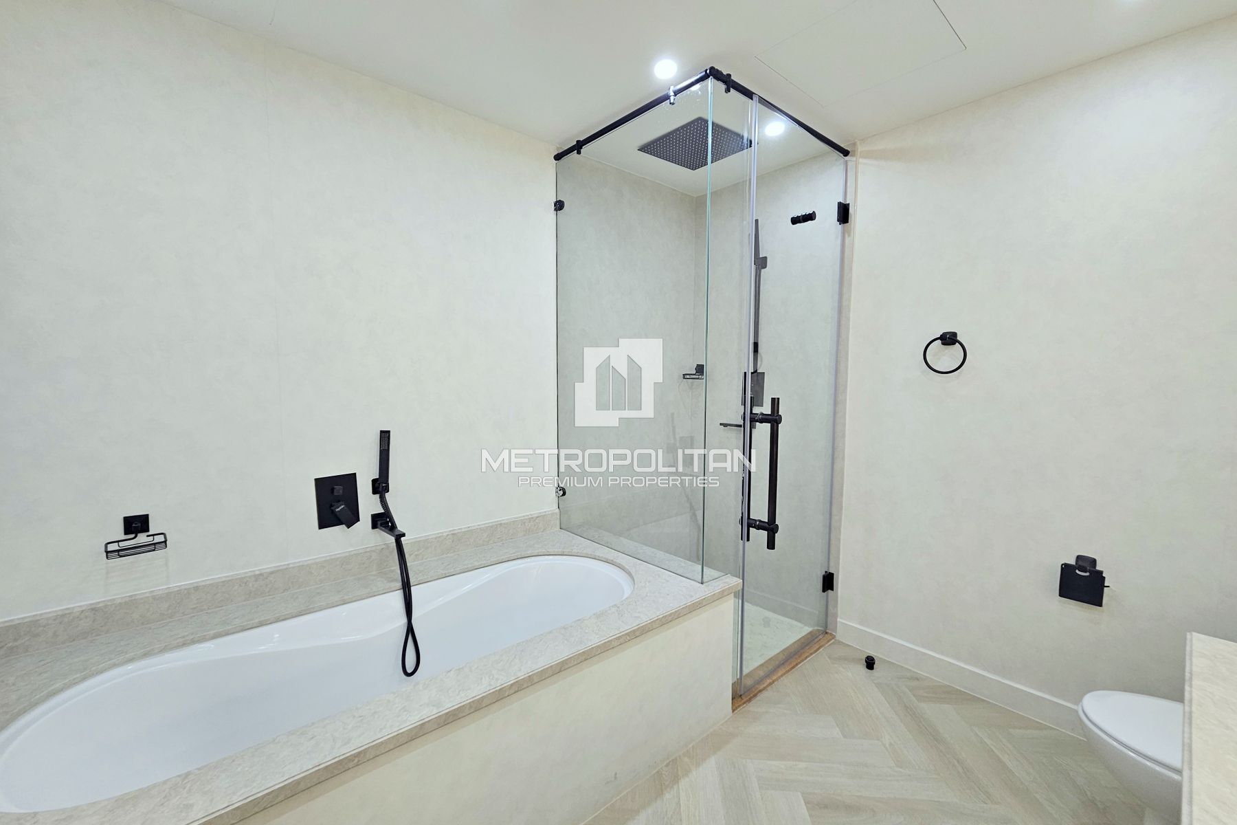 Full  Burj Views| Study Room| Fully Upgraded| VOT photo-9