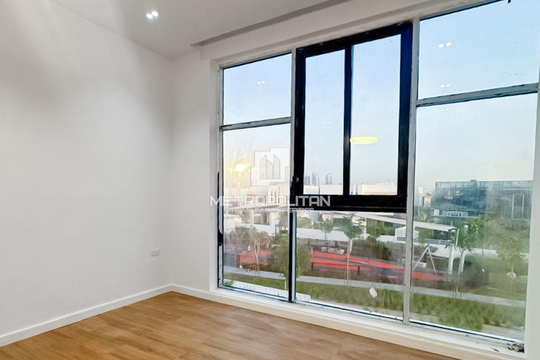 5BR Villa for Sale in Jumeirah Park – MPS-44708 photo-14