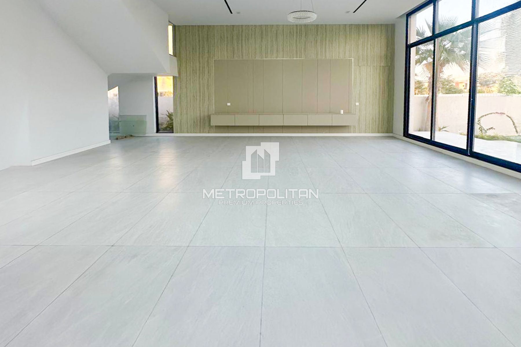 5BR Villa for Sale in Jumeirah Park – MPS-44708 photo-5